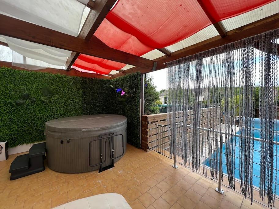 Kings Villa Near Disneyland Reserved Only For Family With Kids Saint-Germain-sur-Morin Exteriér fotografie